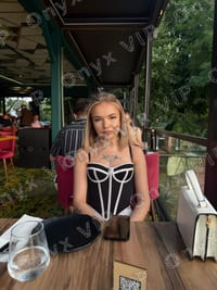 Sofia, escort in Bucharest (1/8)